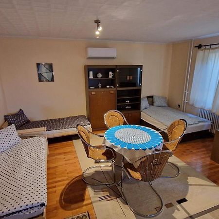 Friendly Apartment In The Suburb. Budapesta Exterior foto