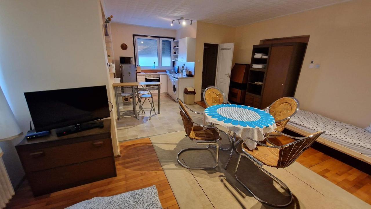 Friendly Apartment In The Suburb. Budapesta Exterior foto